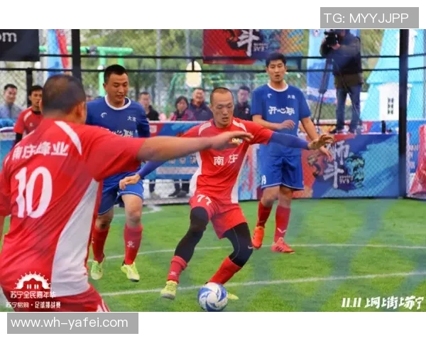 足球大师小白再现绿茵风采引领团队激情共筑荣耀时刻